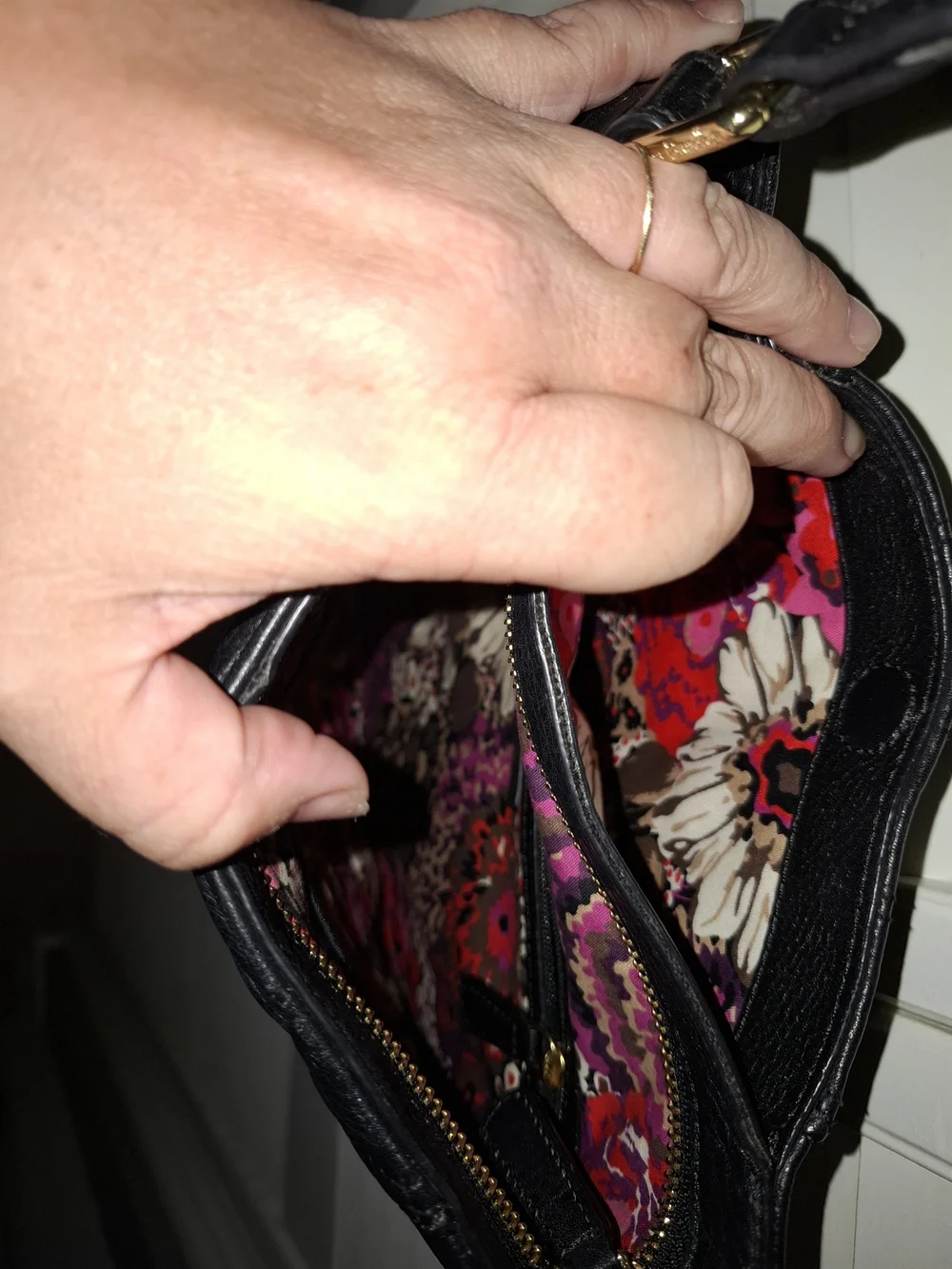 Vera Bradley Classic Black Quilted Crossbody Bag - Women's Shoulder Purse